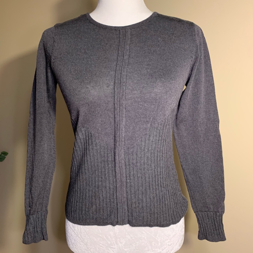 GUC/EUC Sweater: Ribbed, Fitted, Crew Neck, Long Sleeve, XSP to SP